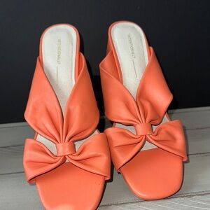 Vibrant Orange Bow Mules‎ with Square Toe